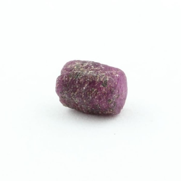 Sten og mineraler. Ruby.3.880 ct. Kiteto-distriktet, Manyara-regionen, Tanzania.