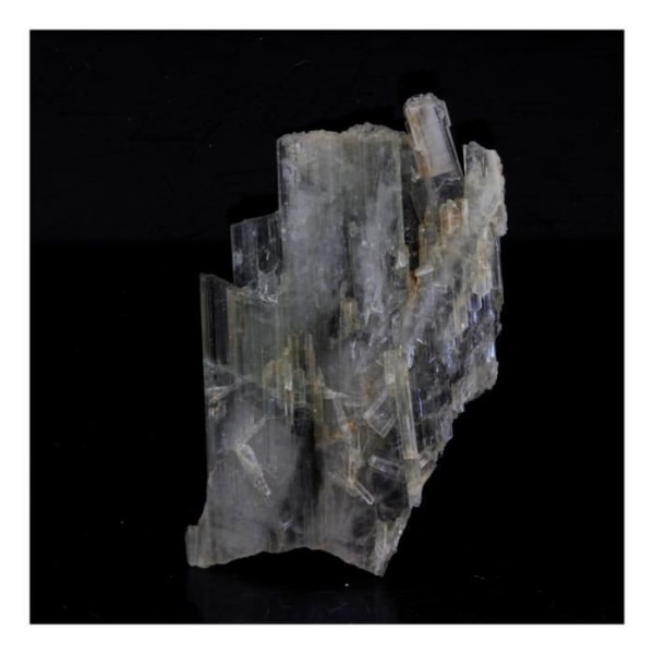 Stenar och mineraler. Klinozoisite. 6,0 ct. Marine de Scala, Canari, Haute-Corse, Frankrike.