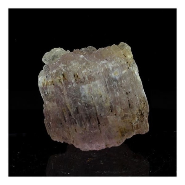 Stenar och mineraler. Spodumene Kunzite. 249,5 cent. Shigar, Gilgit-Baltistan, Pakistan.