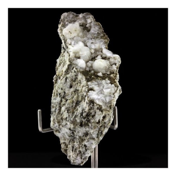 Stenar och mineraler. Stilbit. 320,30 cent. Combe Bronsin, Bonneval Tarentaise, Savoie, Frankrike.