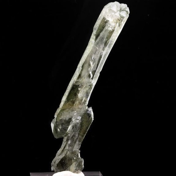 Sten og mineraler. Ame Quartz (faden kvarts). 58,2 ct. Les Chapieux, Tarentaise, Frankrig..