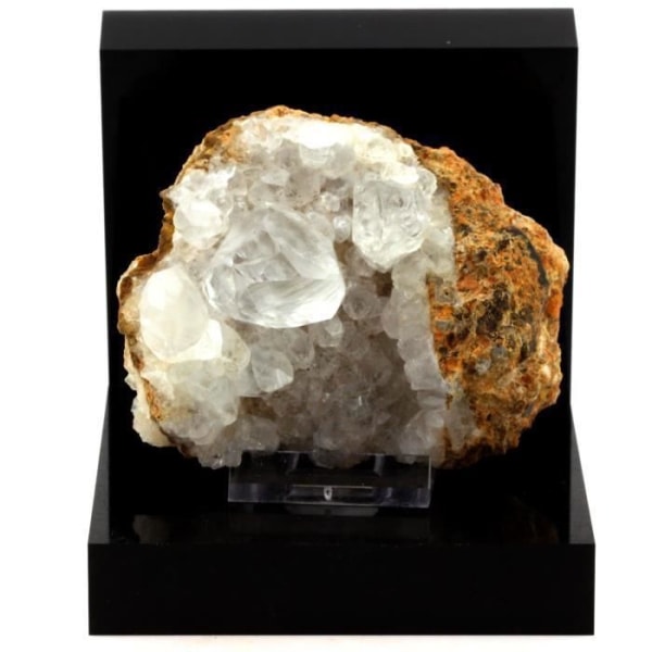 Stenar och mineraler. Kalcit. 1040,0 ct. Pau. Frankrike. Sällsynt.