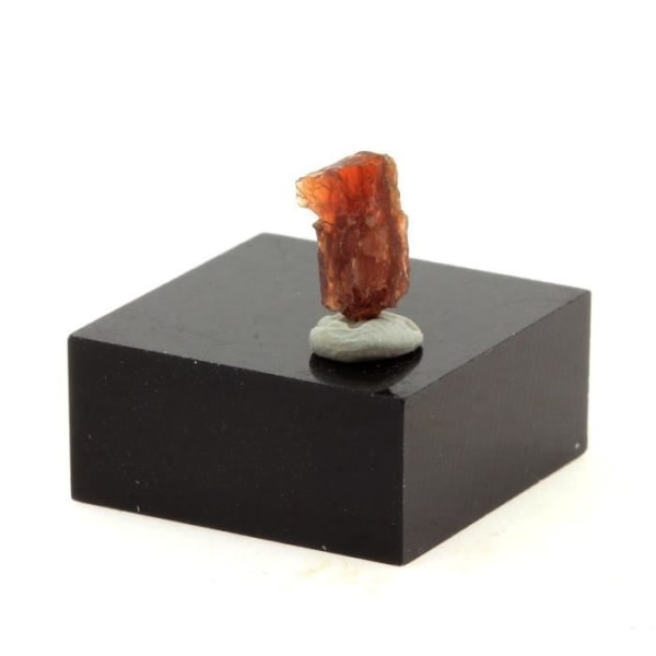 Stenar och mineraler. Rhodolit granat. 1,15 ct. Lokiriama, Lodwar, Kenya.