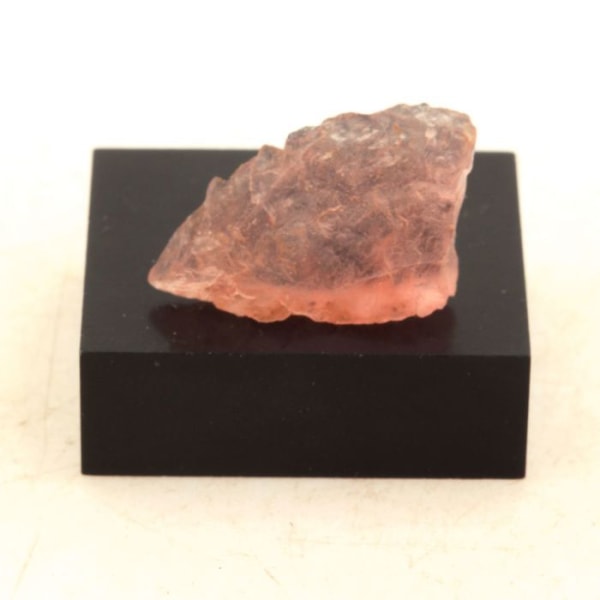 Sten og mineraler. Pink Fluorit. 14 ct. Mont Blanc-massivet, Frankrig.