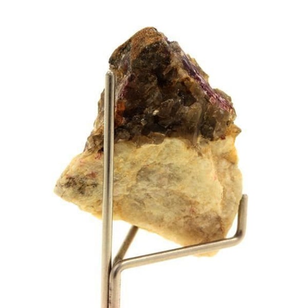 Sten og mineraler. Londonit, Rhodizit. 108,5 ct. Antsongombato, Betafo, Madagaskar.