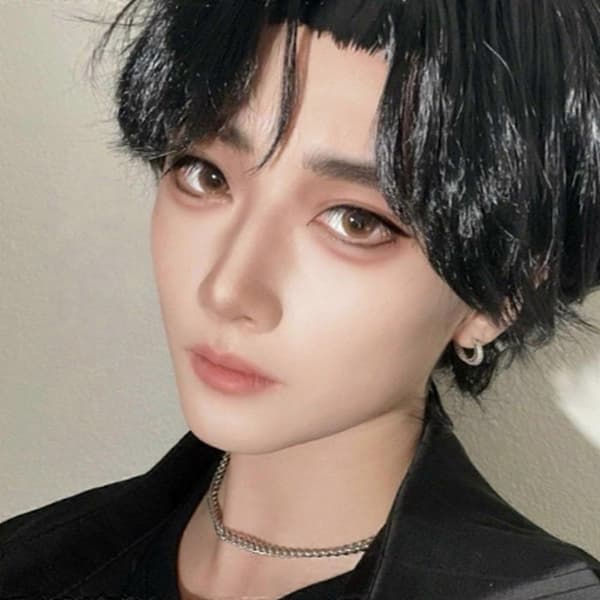 Skpop Jinun peruukkimysteerinen cosplay-peruukki miehille, hiusasuste