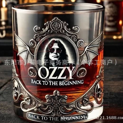 【BEMS】Ozzy Osbourne minneswhiskyglas (8cm x 8cm x 9cm)