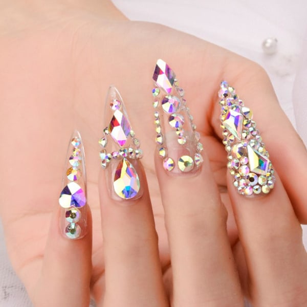 Hot sælgende manicure værktøjssæt i æske specialformet diamant nail art smykketilbehør rhinestone glas hot drill gør det selv specialformet diamant sæt 1++/