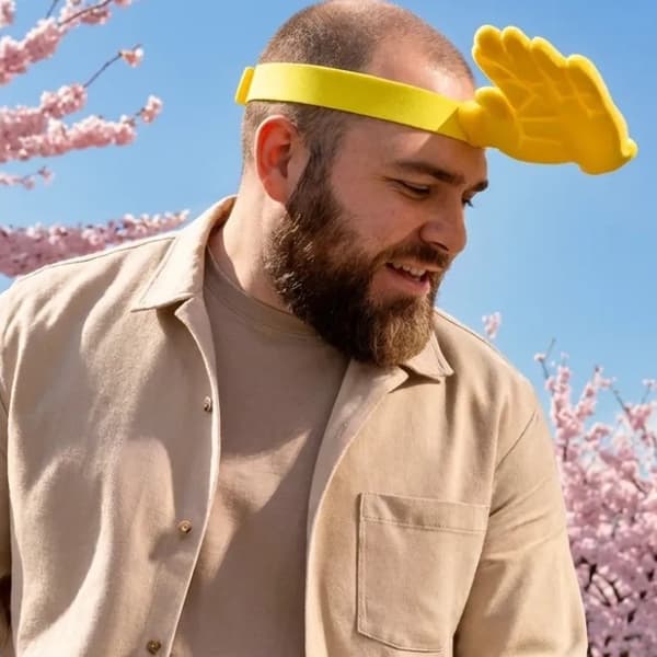 Funny Sun Hat Hand Shaped Visor Cap Novelty Outdoor Shade Hat Party Costume Accessory Gift