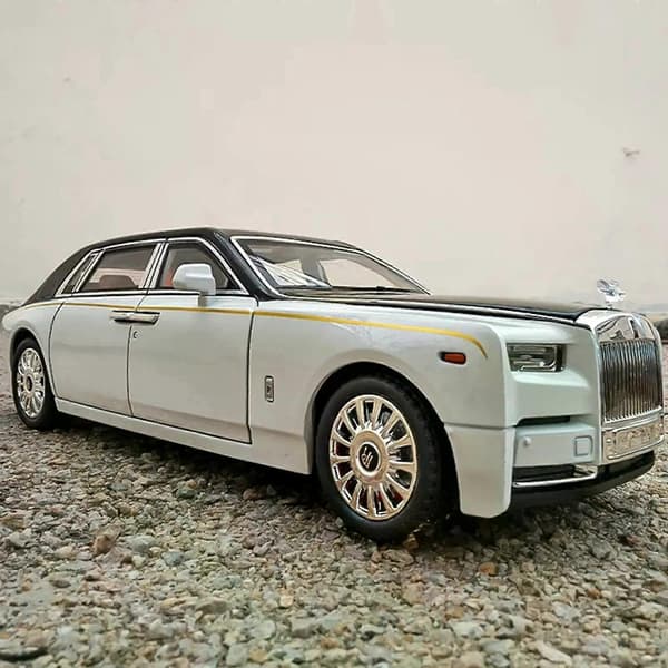 1:18 Rolls-Royce Phantom modellbil, trekkleke i sinklegering med lyd og lys, realistisk modellleke silver With Box