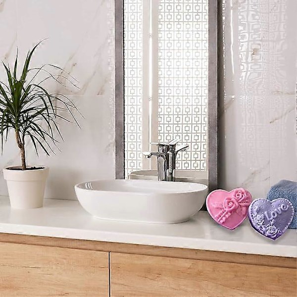 【BEMS】Hjerteformet sæbeform, silikoneform med indlejret rose og teksten 'Love' 2pcs