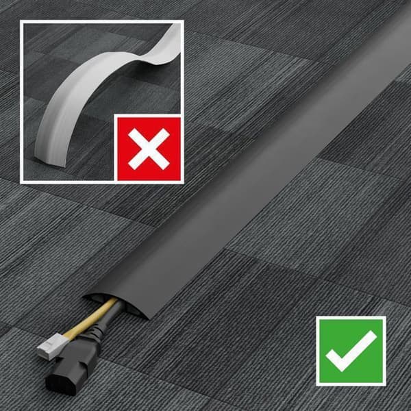 1 m sort gulvkabelbeskytter med skridsikker rillet base