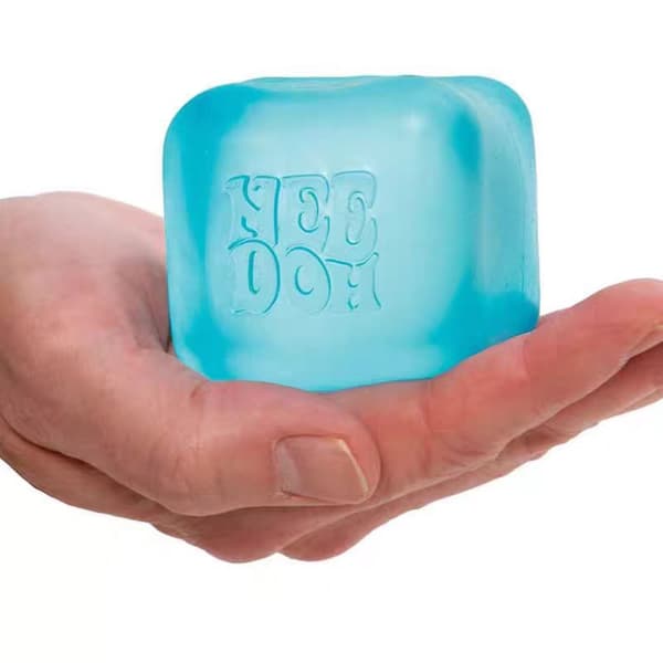 Isbit-stil Maltsukker Sakte Stigende Klemmeleke for Sensorisk Håndlek Blue Box Ice Cube