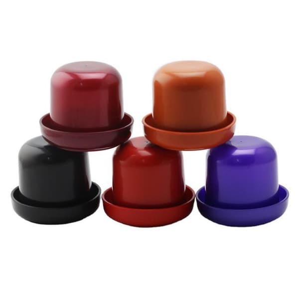 Tykt terningbægersæt med base og 5 terninger til bordspil, rød Red Thick Dice Cup