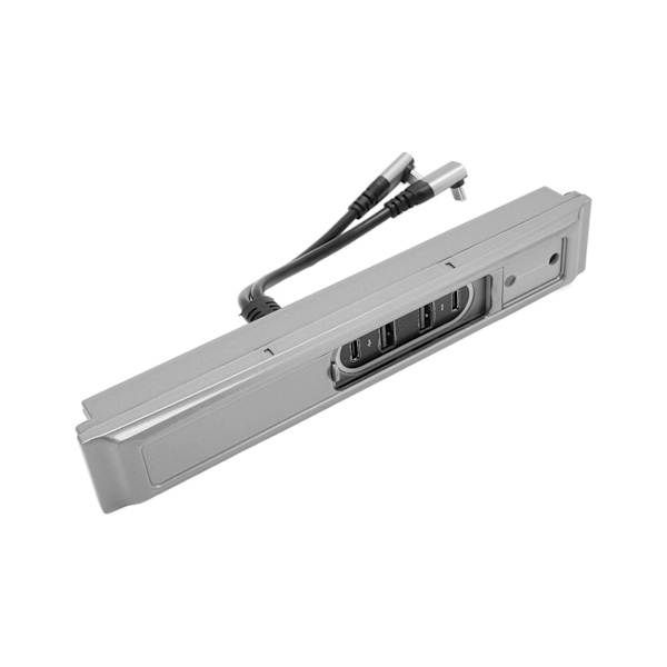 Dockningsstation Multifunktionell 27W Snabbladdning Stark Säkerhet 4 Portar Snygg USB LED Hub Ersättning för Tesla Model Y 3