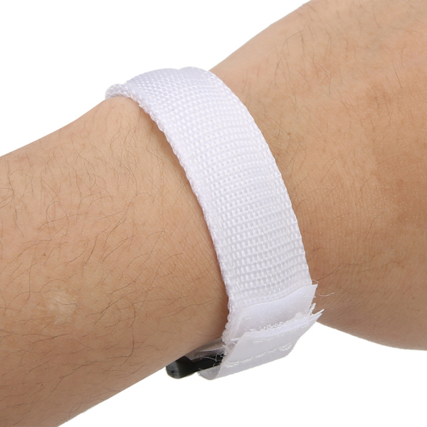 2 cm utomhus nattlöpare Armband LED lysande justerbart armband Cykelarmband Vit
