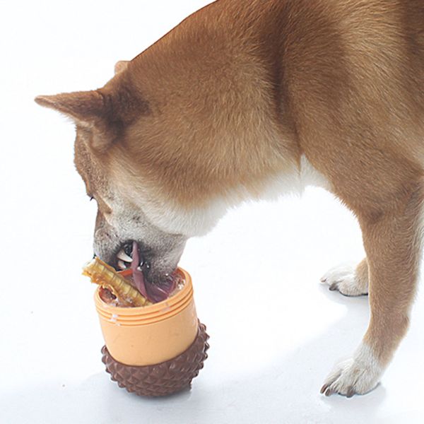Pet Food Dispenser Legetøj Bidresistent Interaktiv Langsom Fodring Silikon Pet Godbid Puslespil Bold til Hund Grå med Gul