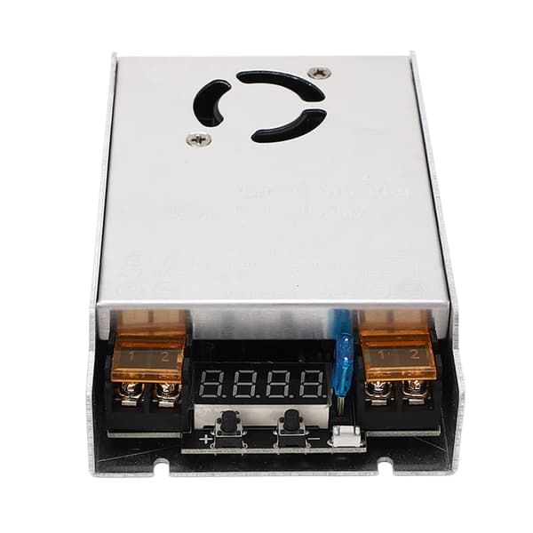 Solar Boost Controller MPPT 98% Konverteringsrate 1 Knap Nulstil Solar Controller til Elbil 12V-50V