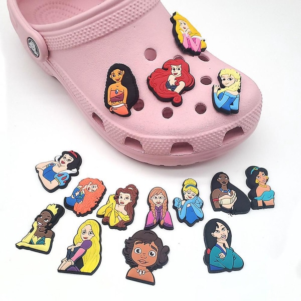 Disney Princess Crocs Sko - 15 stk Sæt: Sødt blomsterskospænde, tegneseriedesign, bløde gummihavesko, smykketilbehør