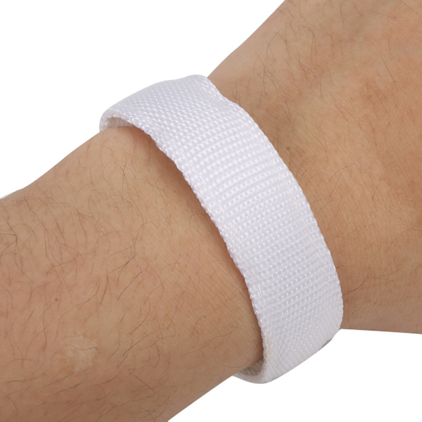 Färgglada RGB LED-armband Light Up Handledsrem Säkerhetsblinkande armband för nattlöpcykling