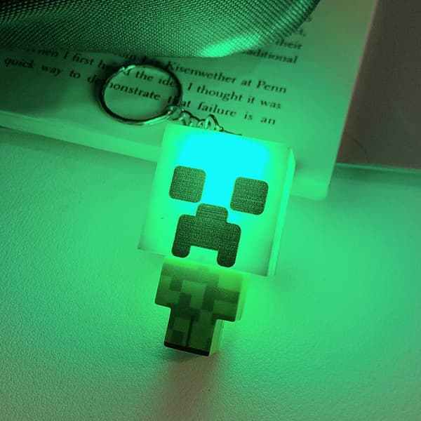 Minecraft - 1kpl valoavaimenperä - Kuution rakennuspalikkalamppu - Uutuusriipuslelu Luova lelu Creeper Creeper