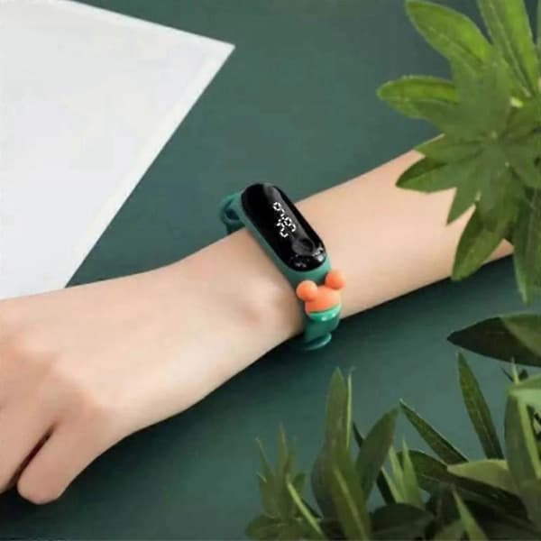 Barnklockor LED Digital Armbandsur Barn Sportklocka Gul