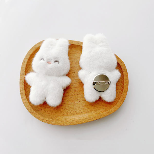 e Cartoon Plysch Tyg Brosch e Väska Kläder Socka Badge Pins White