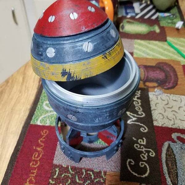 Ny Mini Nuke Bomb Storage Box Retro Figurine Desktop Decor för Blue one size