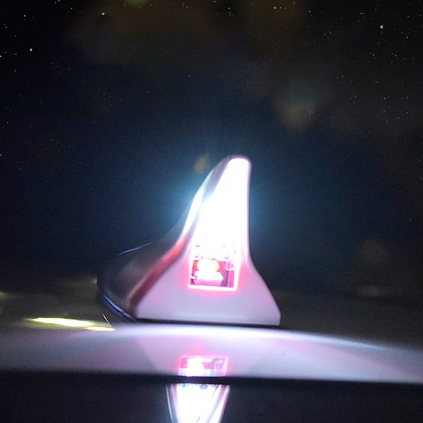 Universal LED Light Car Shark Fin Antenne med Solenergi Aut Black Onesize