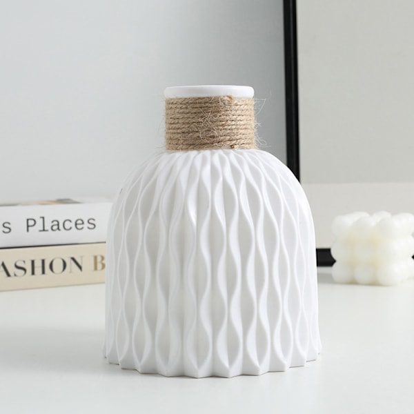 1 st. Vattenvågsformad Plastvas i Vågmönster för Dekoration på Skrivbordet Beige