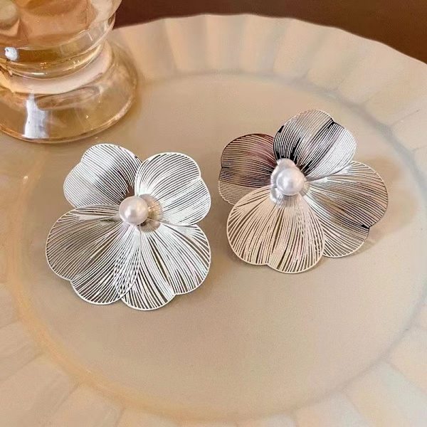 Store blomsterperleørering til kvinder Mode smykketilbehør onesize