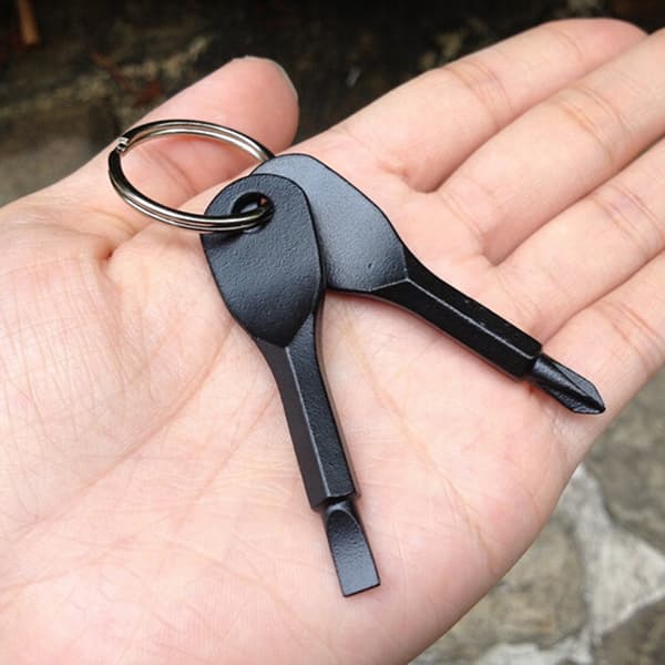 2 nycklar Rostfri nyckelring Set EDC Outdoor Multifun 黑色