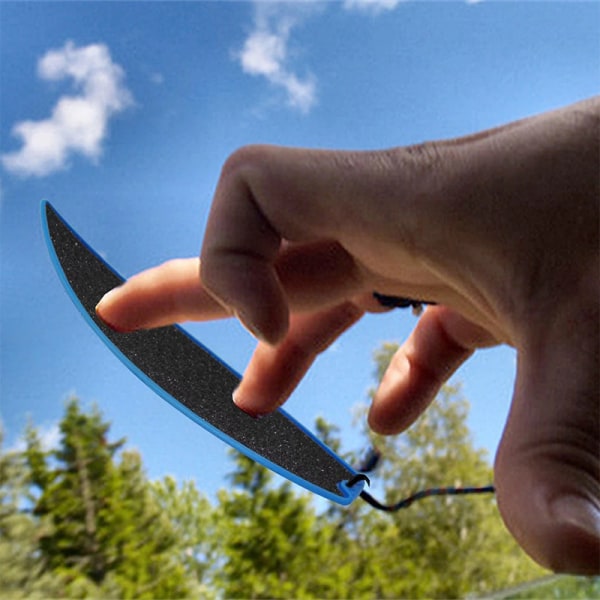 Finger Surfboard Fingerboard Toy Surf The Wind Mini Fingertop S Random style one size