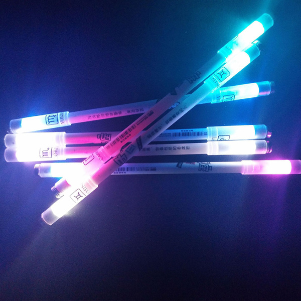 Spinning Pen Roterende Gaming Kuglepen Luminous Pen til begyndere Constellation 1Pc