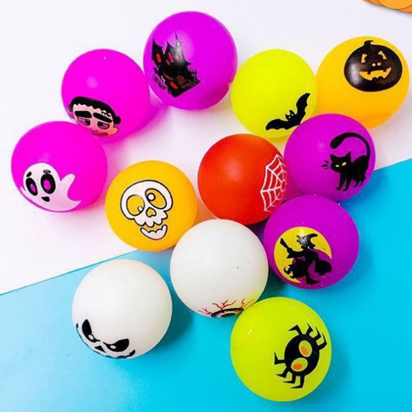 Pimeässä hohtava Halloween Stressiä ehkäisevä joustava puristuspallo Random Color 1