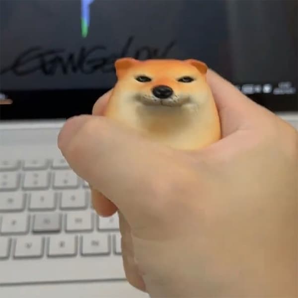Creative Shiba Inu Realistisk eggform PVC skrivebordsdekor hund og egg 1PC