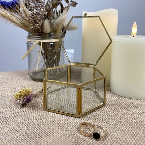 Hexagonal glas- och metallringask – Smyckesdisplay 10.5x9.5x5 cm – Guldfinish för förlovning och frieri