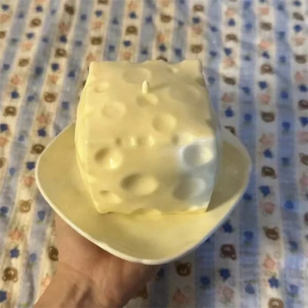 Giant Cheese Cube Stress Relief Ball, Stor ostformad klämbar boll, Icke-studsande fingertoppsleksak, ASMR Sensorisk stresslindrande semesterpresent (7cm)