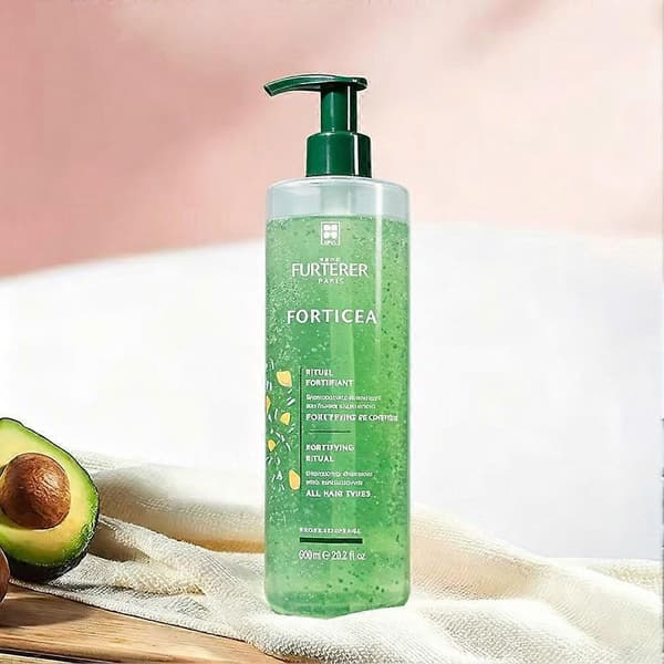 Hibiscus Strong Shampoo - Mot håravfall och för ökad hårvolym