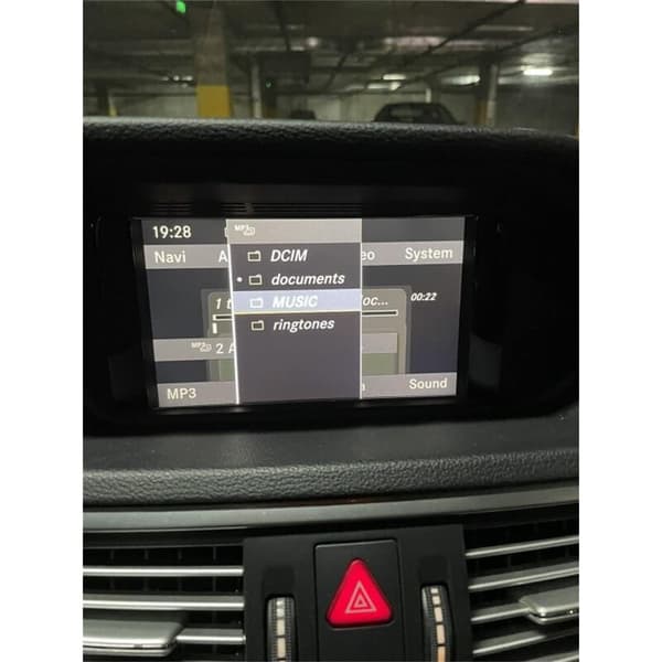 Anpassa bil SD för MP3-spelare Mercedes-Benz