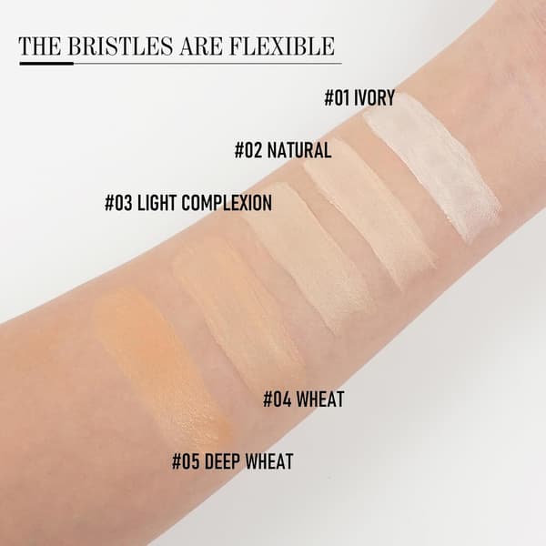 O'CHEAL 2-i-1 Foundation & Concealer Stick med borstspets, Ivory White