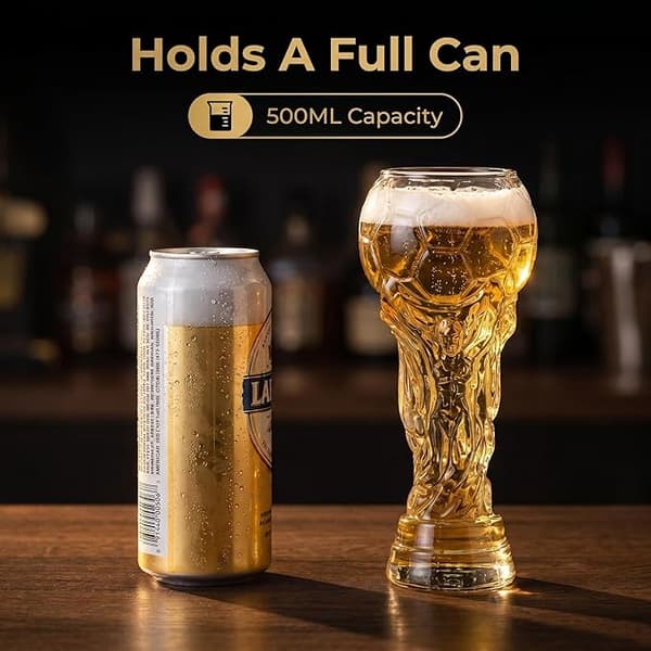 Fodboldformet ølkrus, 900 ml, en perfekt gave til fodboldfans.