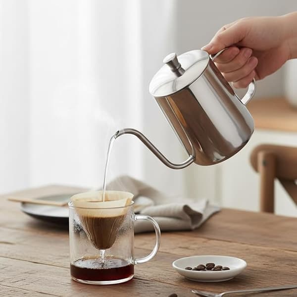 Svansehals kaffemaskine i metal, rustfrit stål, 600 ml sort Black