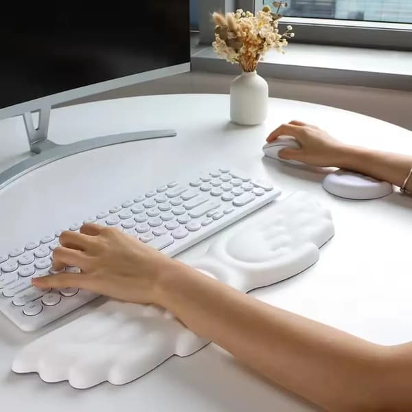 Musehåndleddsstøttesett med englevinger, ergonomisk sklisikker musematte (2-delt sett) Grå Grey