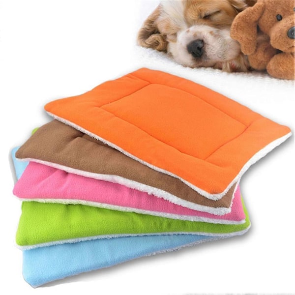 Slumpmässig Färg Söt Mysig Husdjur Hund Mjuk Säng Mat Plysch 45*35cm Mjuk Hundsäng Husdjurskudde Vinter Husdjurstillbehör
