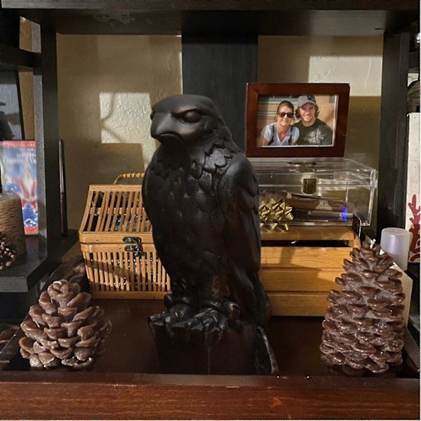 Malteserfalken-statue, rekvisitt for hjemmet, håndlaget harpiks-skulptur