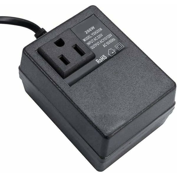 Dciustfhe Spänning: 200 W - Transformator: 220 V till 110 V - Europeisk kontakt.