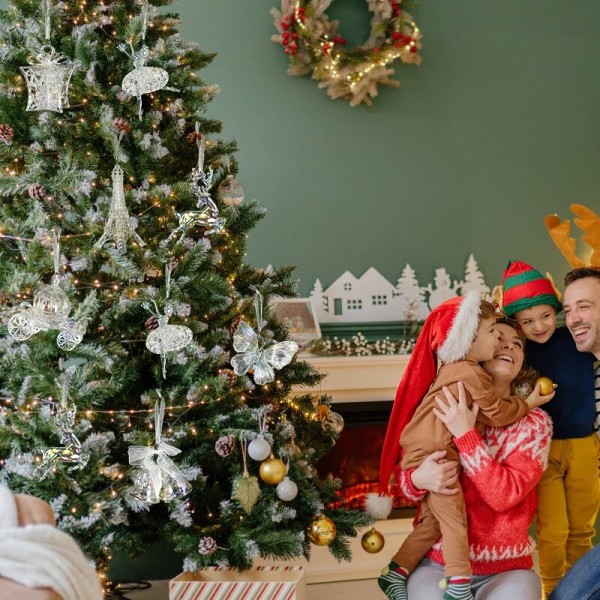Akryl julgran Hängande prydnader Älg Ängel Docka Klockhänge 2023 God Juldekoration för hem Xmas Nyår 2024 Butterfly