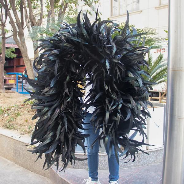 Svart 2/3 Yard Natural Rooster Stjärtfjädrar Boa Trim Kycklingplymer Scarf för jul Karneval Festklänning Kläder Sjal Black 3 Yard