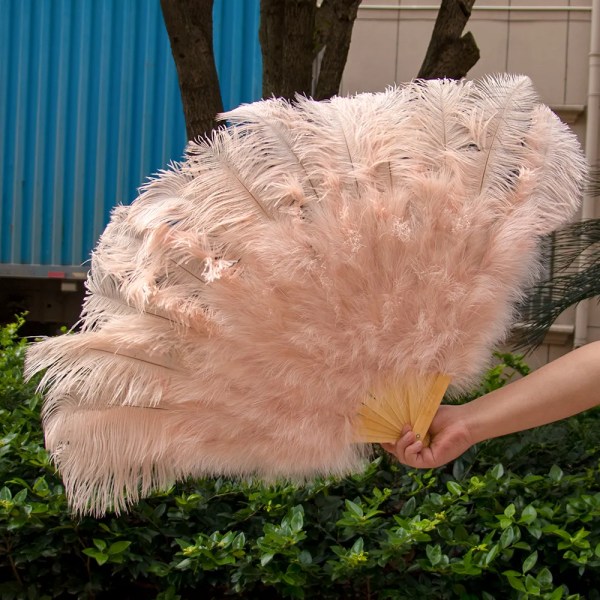 Läder Rosa strutsfjäderfläkt för fabrikat Handfällbar plymfläkt Performance Dansfans Festscen Karnevalsshow rekvisita 60/100 cm Beige 1pcs